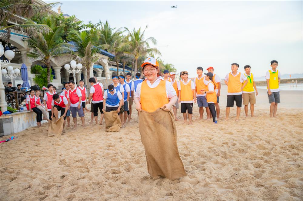 Trò Chơi Nhảy Bao Bố