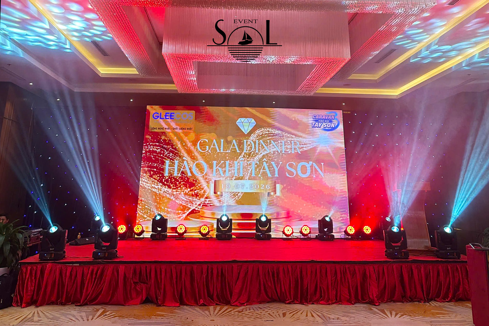Dịch vụ thi công sân khấu và tổ chức Gala Dinner chuyên nghiệp