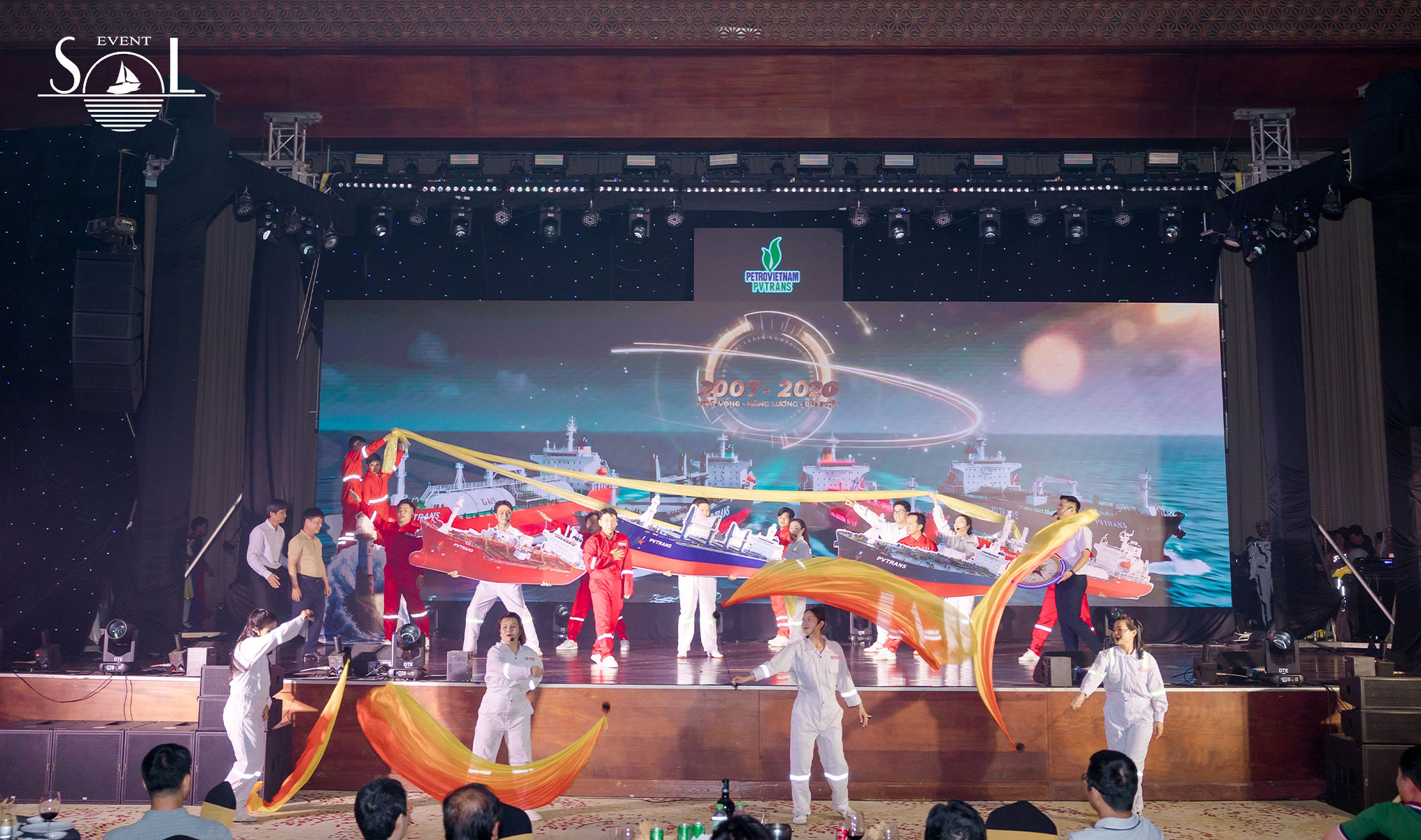 SOL Event tổ chức Gala Dinner cho PVTrans PetroVietnam tại Quy Nhơn