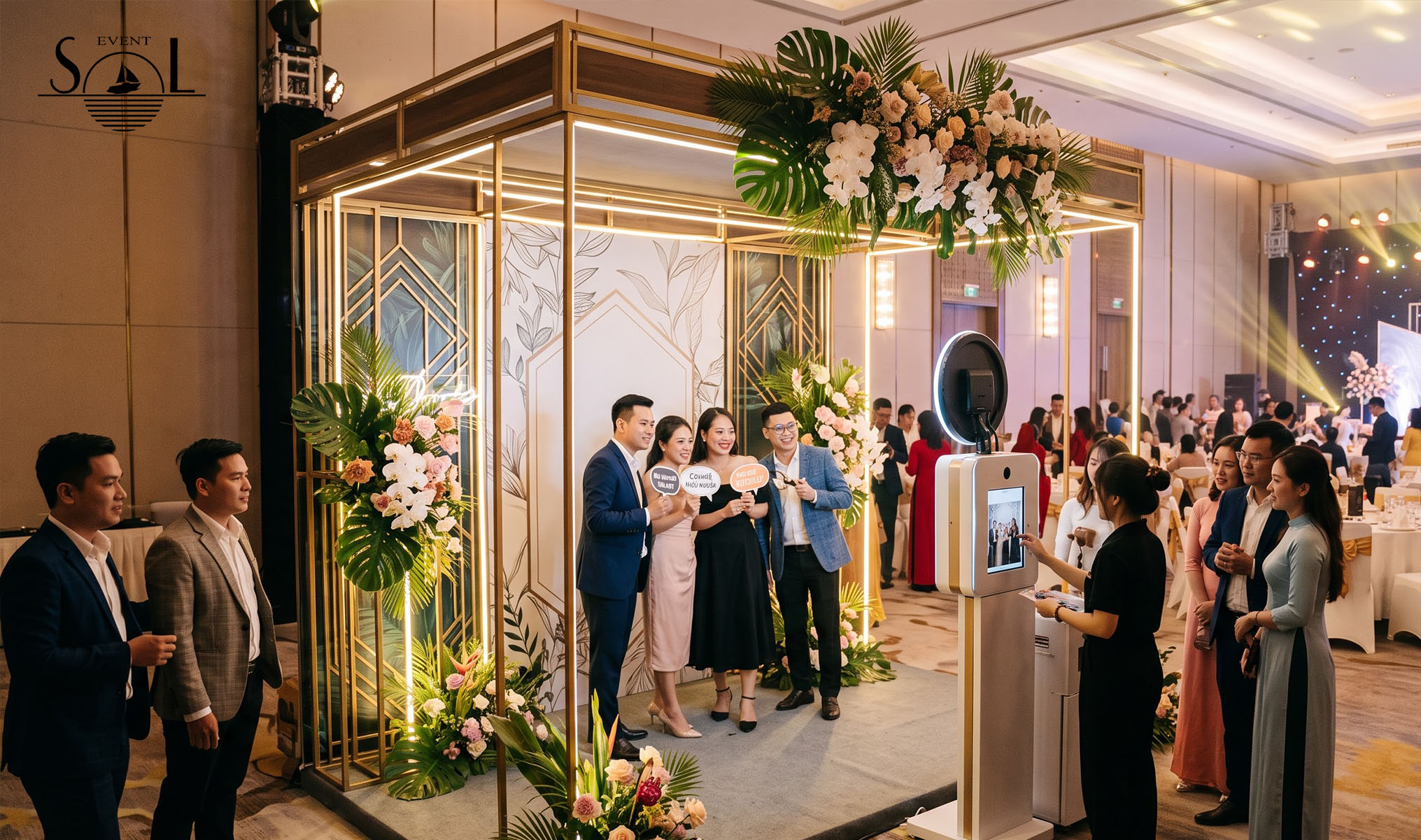 Báo Giá Thi Công Photobooth Quy Nhơn Gia Lai